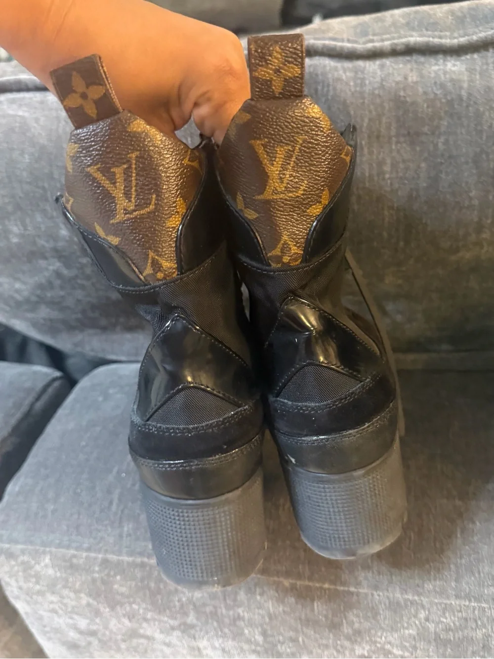 Lv Designer Black Lace-Up Platform Boots with Monogram Trim